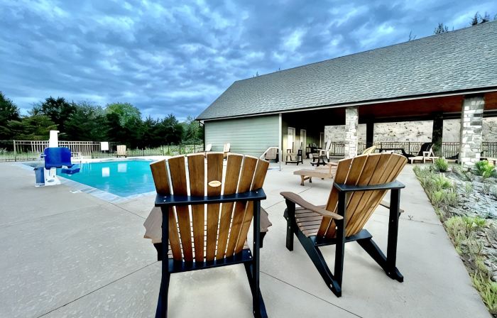 New! Private 5BR 5,000 SqFt Lake House on 7 Acres