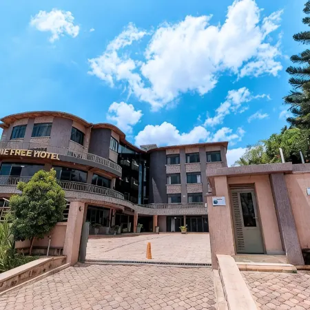 Homefree Hotel by signature