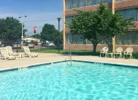 Quality Hotel - Pools