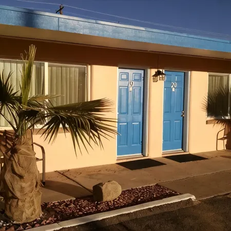 White Sands Motel