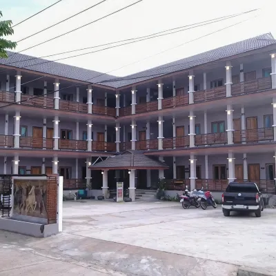 M Grand Hotel Hotel berhampiran Bung Kan