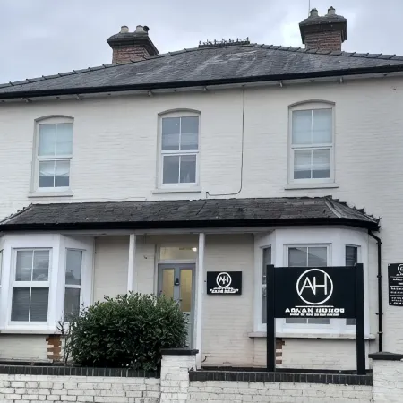 Arlan House, Central Basingstoke Hotel