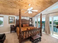 Sleeps 10 - Private house with 110’ of Deep Water Dockage, Pool, Hot Tub & more!