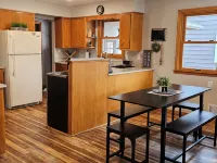 The Local On Washington Hotels in Brown County