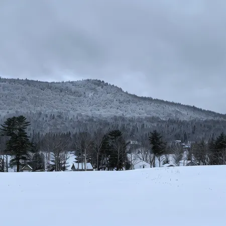 Echo Lake Paradise-Enjoy the views in any season!