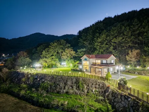 Namhae Camp Village - Pools