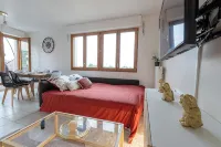LE PETIT SESAME L' évasions cosy jacuzzi terrace wifi parking 2 steps stadiumDF - 2 stjerner