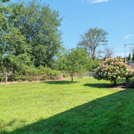 Near Newport, Beaches, Golf & Navy Base