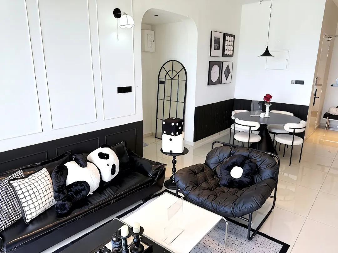 Danga Bay Johor Bahru 2br @ French Black & White - Johor Bahru