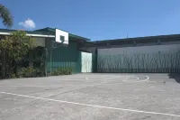 MaClare Resort - parking