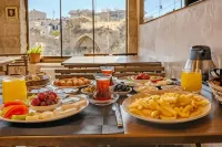 Zula Cave House - breakfast