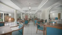 Royal Brongto Hotel - breakfast