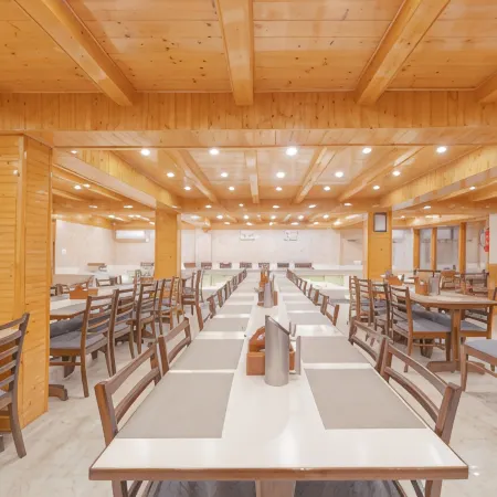 Snow Peak Retreat & Cottage Отели в г. Манали