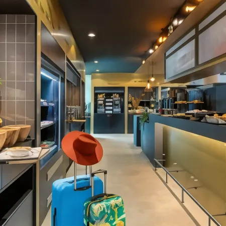 Moxy Hamburg Altona Отели рядом с достопримечательностью «Музей Альтоны»