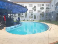 The Nook Apartments - Pools