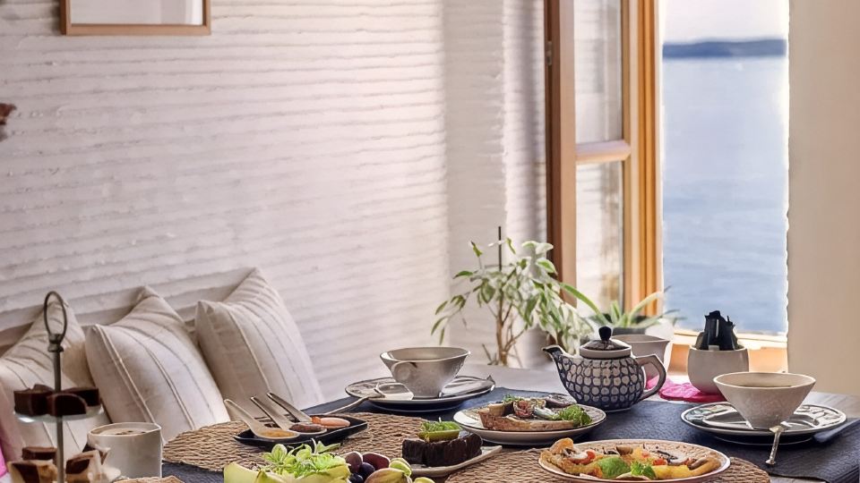 Arion Syros Luxury Rooms and Suites