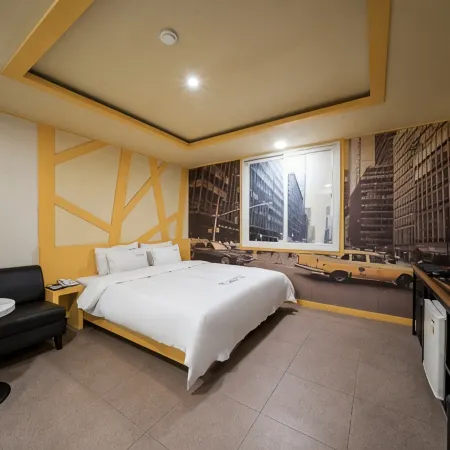 Yangsan Show Hotel