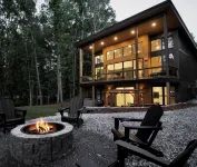 Zoka - A Luxe Modern Cabin Near Clemson w/ Hot Tub - Lake Hartwell - 수영장