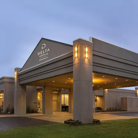 Skyline Hotel Detroit Airport, SureStay Collection by BW