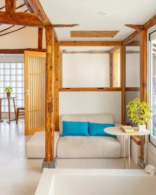 Jeonju Hanokmaeul Nest175 Jaczzi Dokchae Pension - Jacuzzi