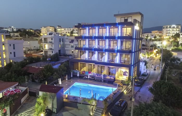 Azura Hotel
