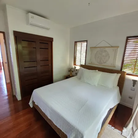 Stunning ocean views in completely renovated villa just 5 minutes from the beach