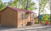 Lake View Country Cabin at Bear Bluff Retreat
