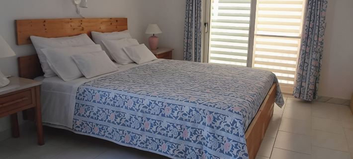 Holiday Apartment Ideal for Couple with Private Swimming Pool Hotels in Lagoa