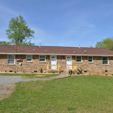 Central Retreat D, NEW, Close to Everything!