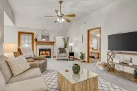 Beautiful Home with Amazing Back Patio.  3Br / 2BTH - Sleeps 8.