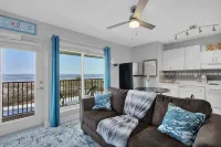 Wait n' Sea- Beach Front View and Close to Mayo Clinic - 4-Star