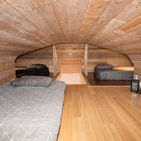 Beautiful quiet space located in the heart of Merritt suburbs.