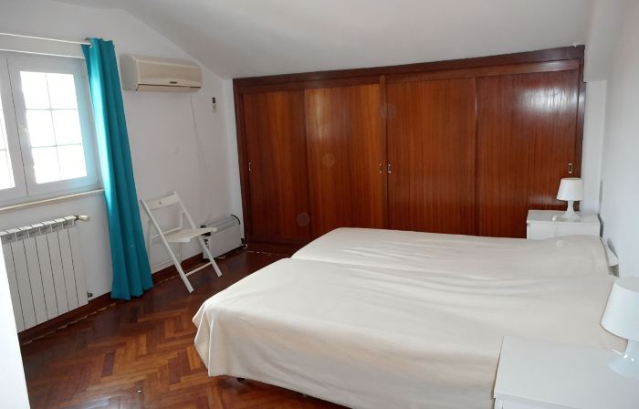 Peaceful villa with private pool and central heating