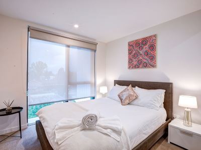 The Hamptons: Dual-Suite Sanctuary | 2 Private Baths | Rooftop Pool