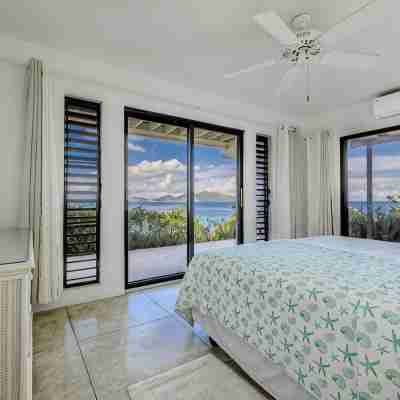 Oceanfront - 3  Bedroom Villa - BEST VIEW IN TORTOLA Rooms