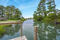Chincoteague Island Creekside Cottage - Bungalows