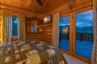 Heavenly Heights Lodge •Hot Tub •Theater •Game Room • Pet Friendly • Elopements - Hytter