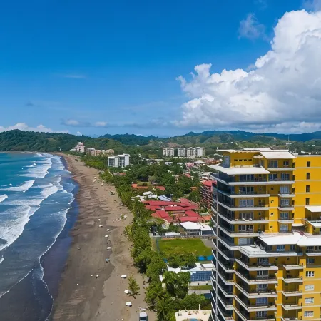 Luxury 3 bedroom/3.5 bath condo on the beach in the heart of Jaco