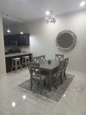 Recently built townhouse in Nassau. Less than 10 min away from Baha Mar Resort. - 2-Star