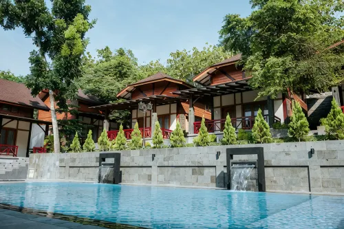 Pajangan Village - Boutique