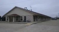Rest Inn Motel - motel