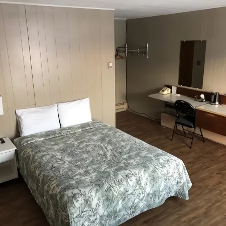 Moose Motel Hotels in Cochrane District