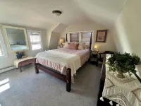 The Anchor House Marblehead Retreat - Minutes to Old Town and Historic Salem!