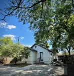 LadyFace Cottage: close to Magnolia & Baylor! - บังกะโล