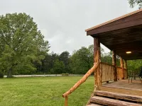 Three Oaks Cabin - A Log Cabin Just 3 Miles East of Jasper on Hwy 74E - Hytter