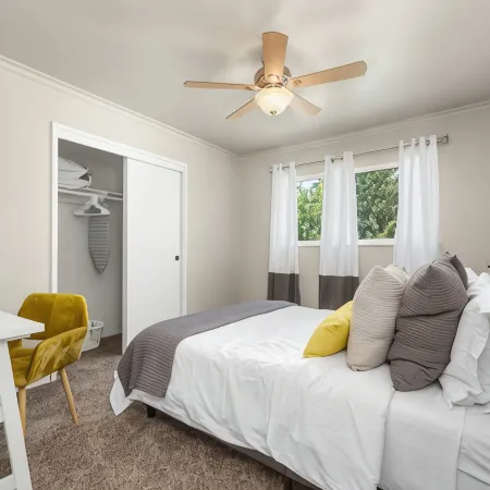 Fresno House | Pool | Fire Pit | Garage | 3/2:Wow!
