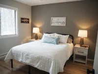 Peaceful fully renovated chalet in Lake Harmony, dog friendly!