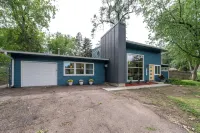 Jaw-dropping artistic mid-century modern home! Close to medical centers - 精品