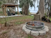 Lakefront Magic Wilderness Cabin