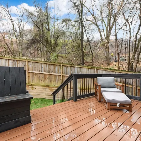 Unique 4Bed/3.5 Bath Townhouse/Garage+Rooftop Deck